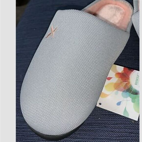 NWT Memory Foam Slip on Slippers for Women Size 7.5-8 - Picture 2 of 7